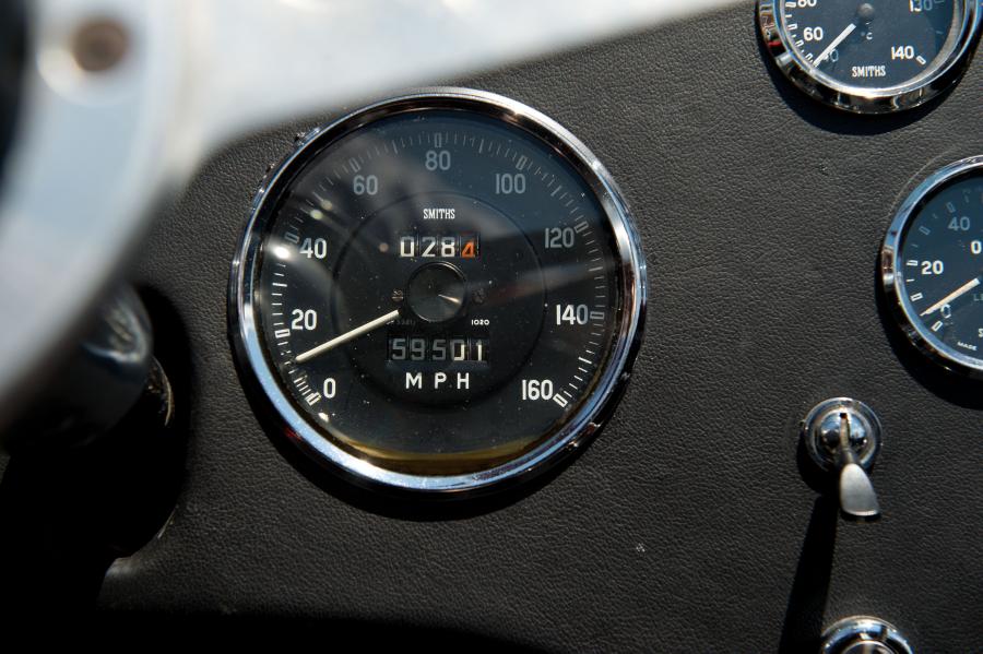  Shelby Cobra 289 1963 года  (фото 18 из 63)